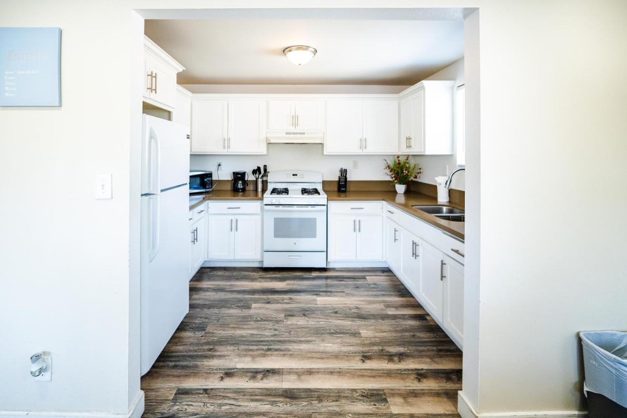 Spacious 5 Bedroom 3 Bath Modern Home By Downtown La With Parking Лос Анджелис Екстериор снимка